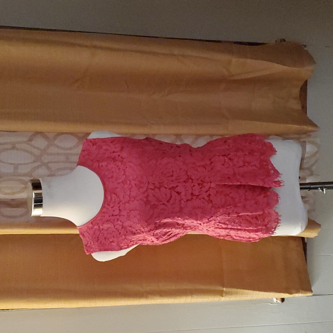 Pretty J. Crew Blouse. Size 8. In Used Good Condition.
